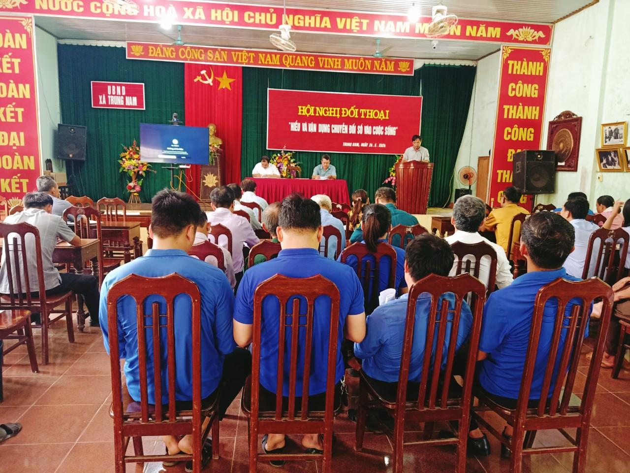 Xã Trung Nam tổ chức Hội nghị đối thoại 